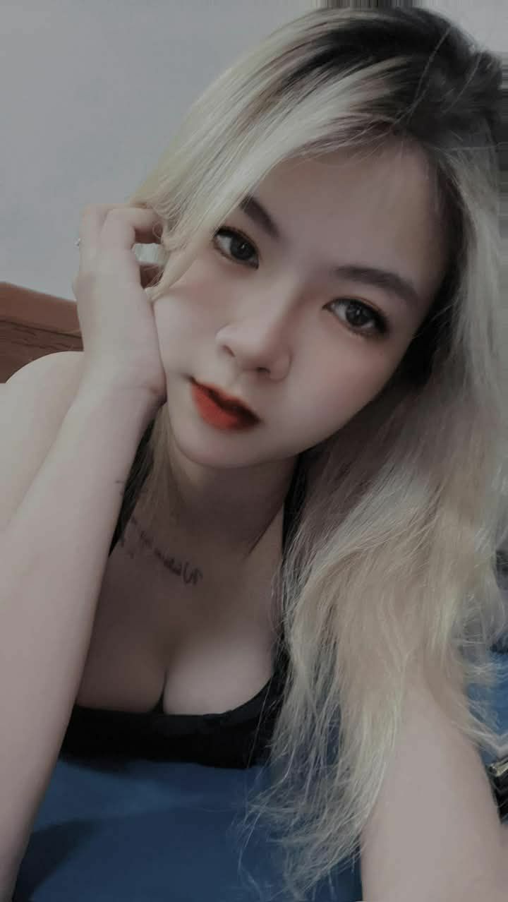 Một cái buồi lạ hơn một tạ cái buồi quen